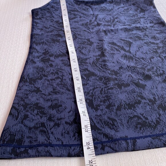 Athleta Scoop Texture Frosted Floral Tank - Picture 9 of 9